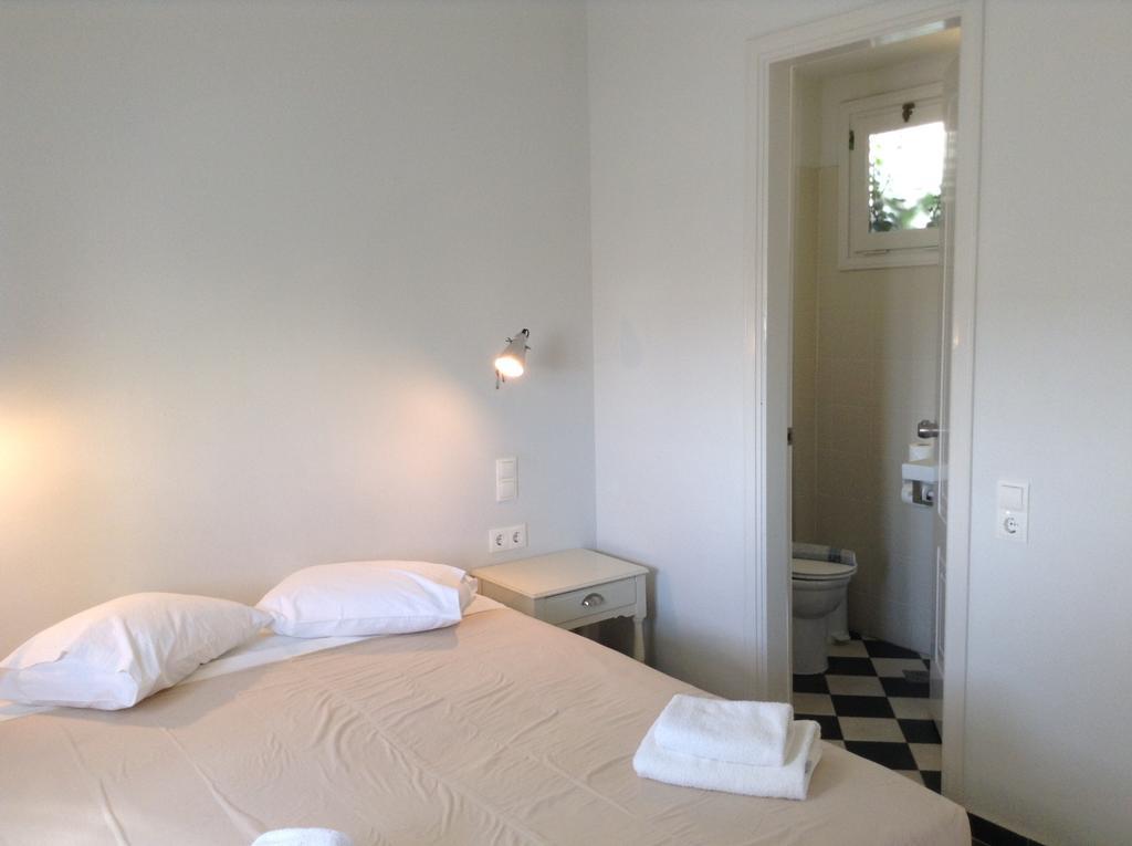 Rose Bay Hotel Kamári Екстериор снимка