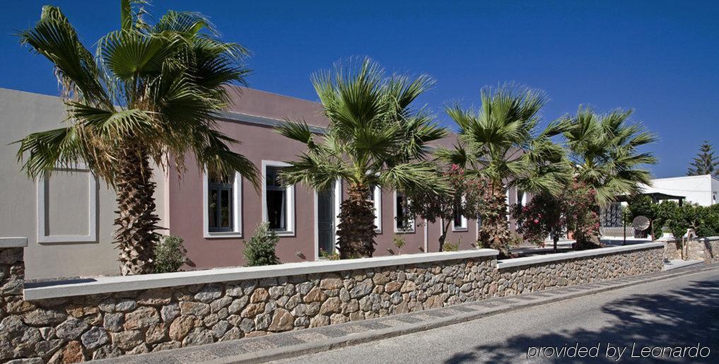 Rose Bay Hotel Kamári Екстериор снимка